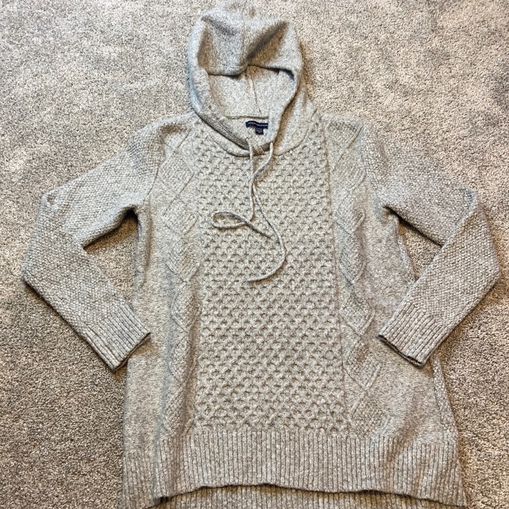 AEO Gray Cable Knit Drawstring Sweater with Hood